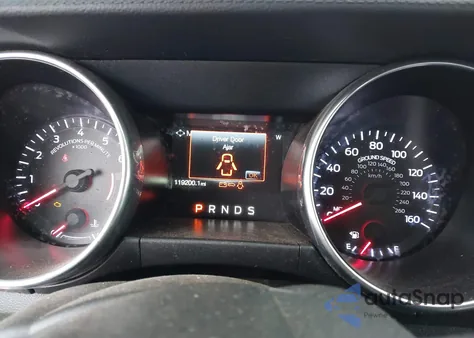 2018 Ford Mustang Ecoboost z USA, uszkodzony, nr VIN 1FA6P8TH2J5172160